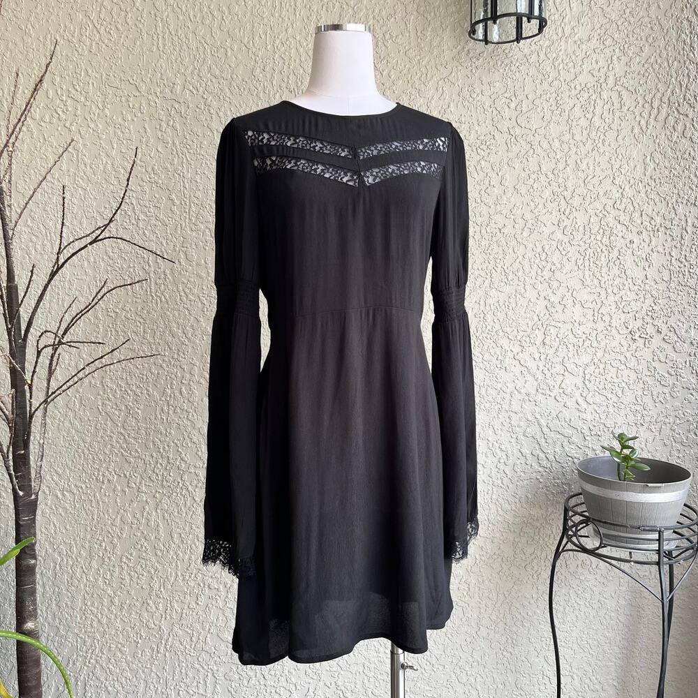Express Lace Dress Knee Length Flare Bell Sleeve Gothic Grunge Rayon Blck Small